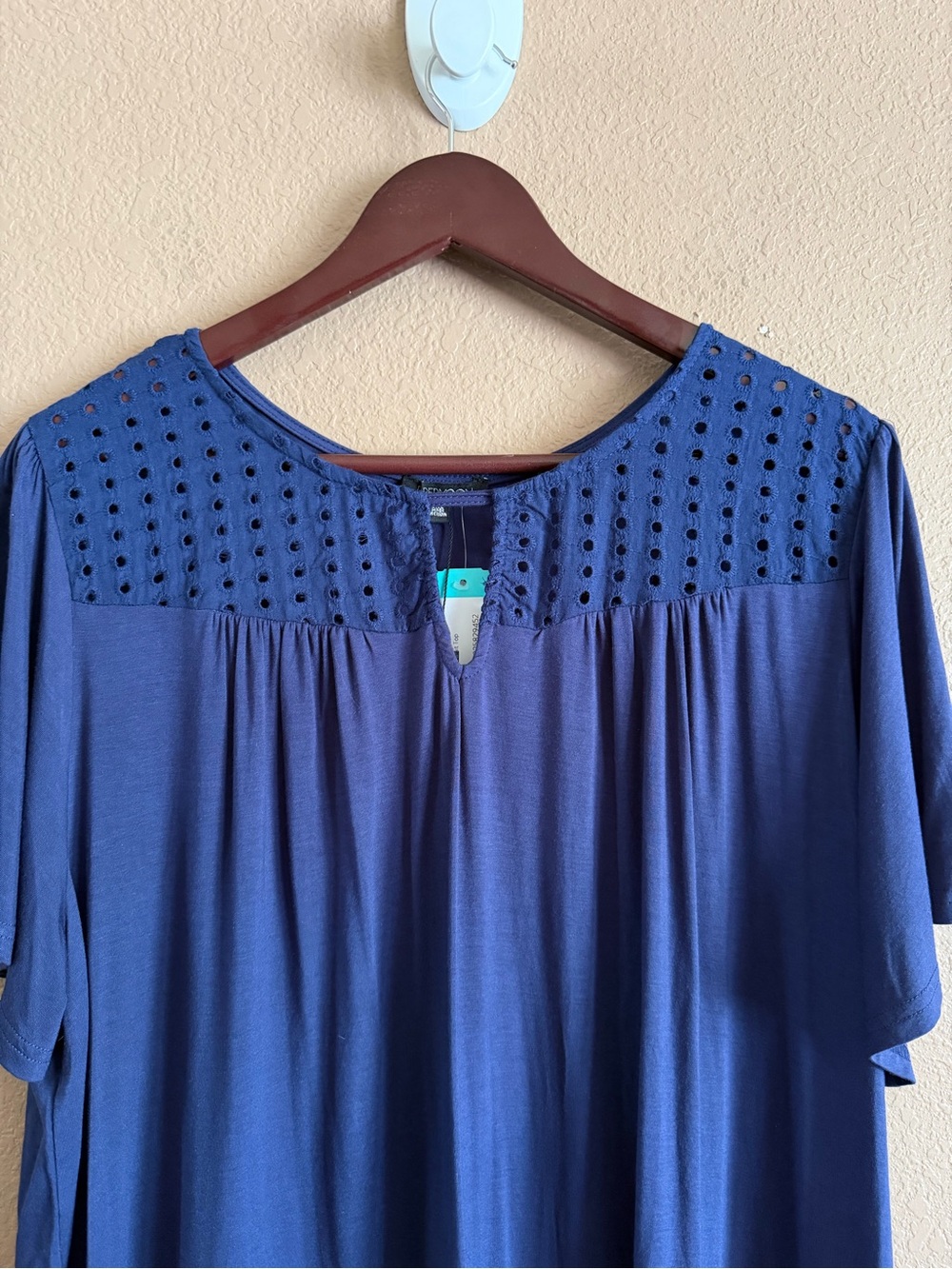 Papermoon Navy Eyelet Yoke Short Sleeve Top Size 3XL NWT - Picture 3 of 11